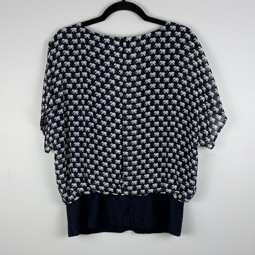 CAbi Parade Chic Blue White Elephant Print V-Neck Cap Sleeves Medium Blouse - Picture 12 of 12